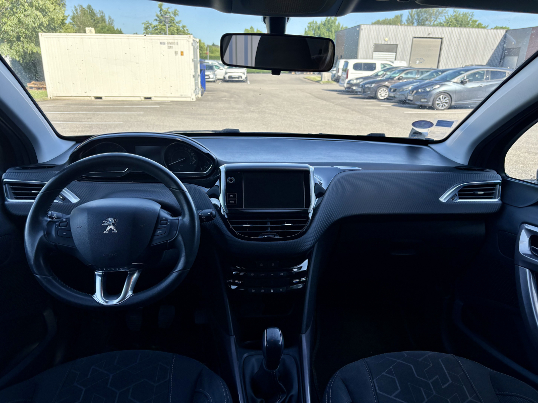 Peugeot 2008 — 15
