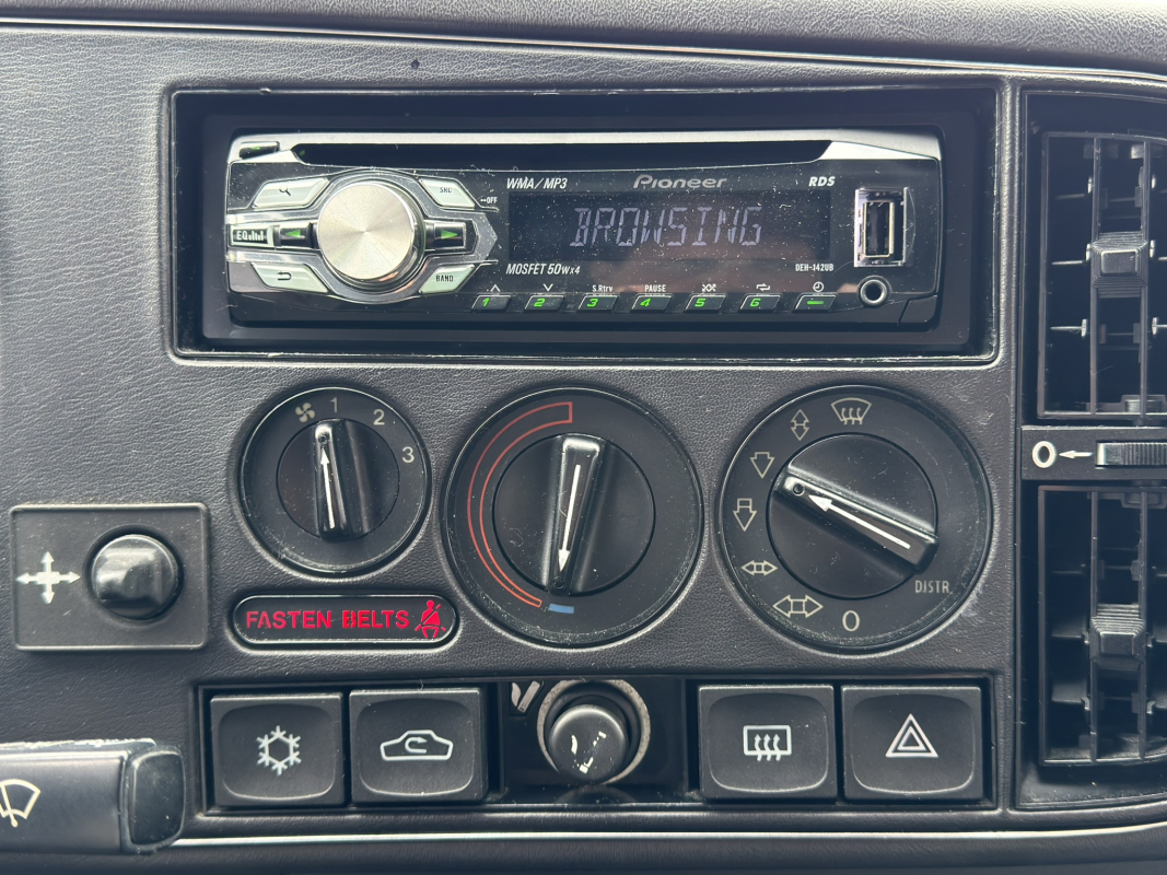 Saab 900 — 21