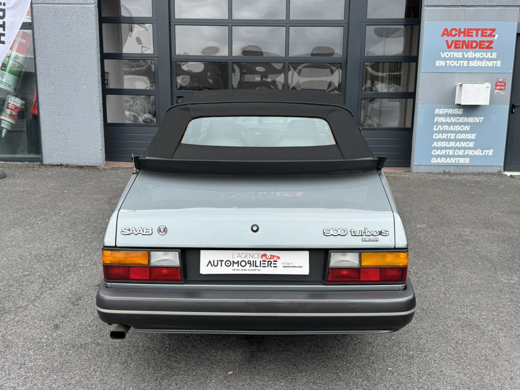 Saab 900 — 25