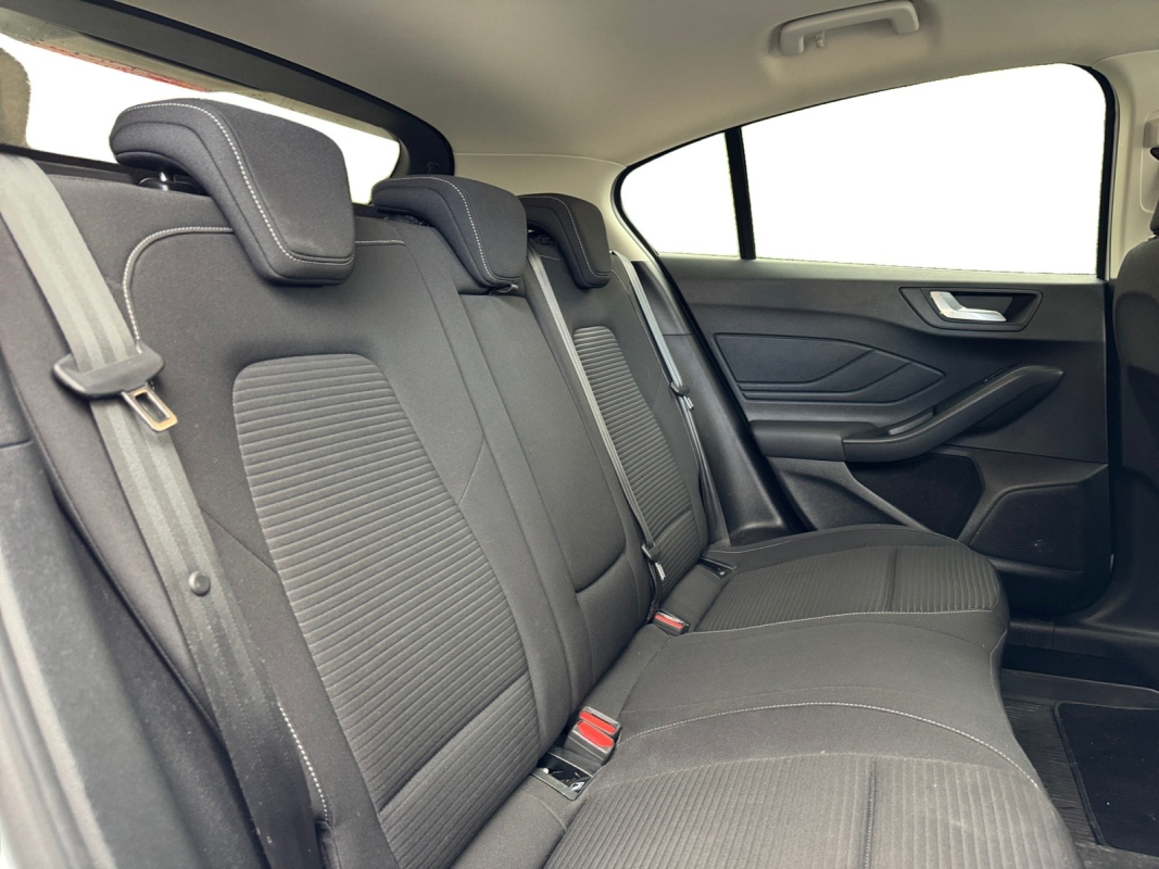 Ford Focus — 16