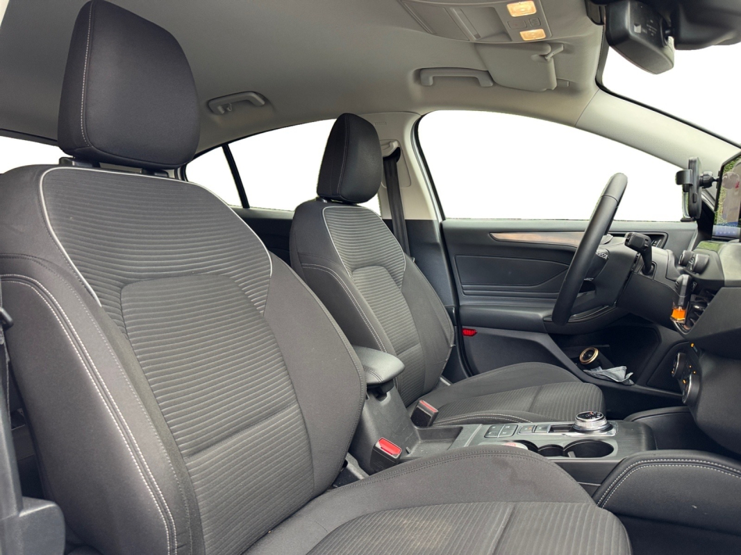 Ford Focus — 18