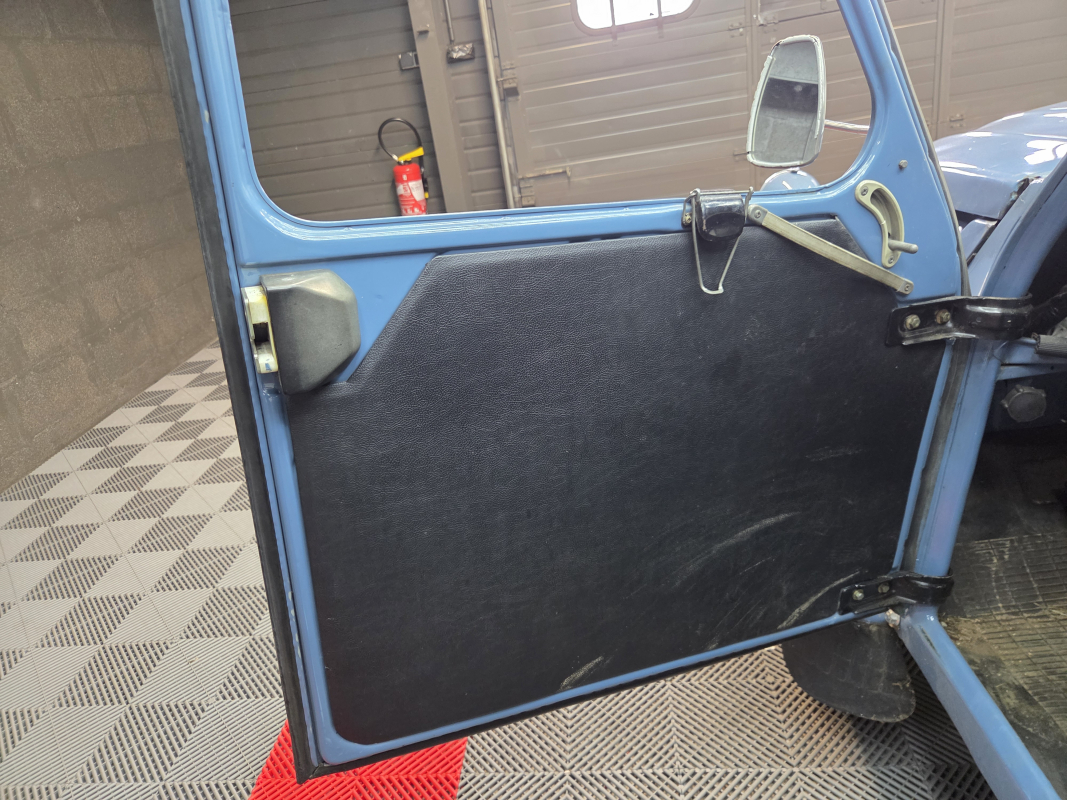Citroen 2CV — 10