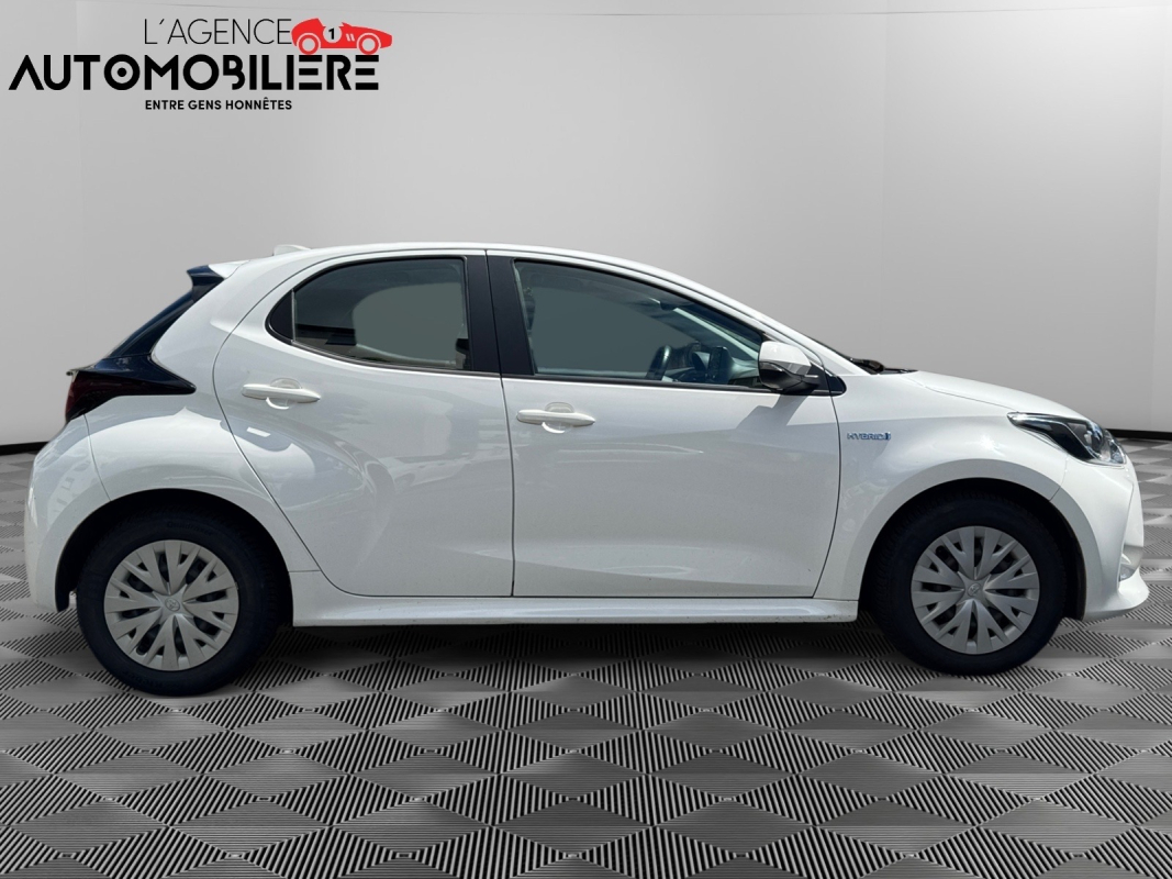 Toyota Yaris — 6