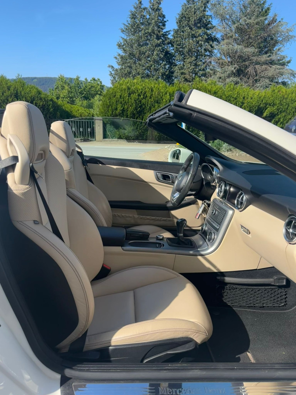 Mercedes SLC — 18