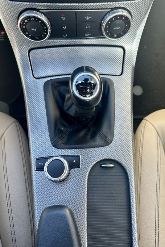 Mercedes SLC — 26