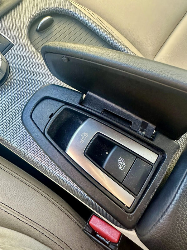 Mercedes SLC — 27
