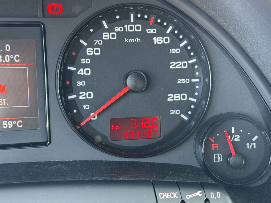 Audi RS4 — 16