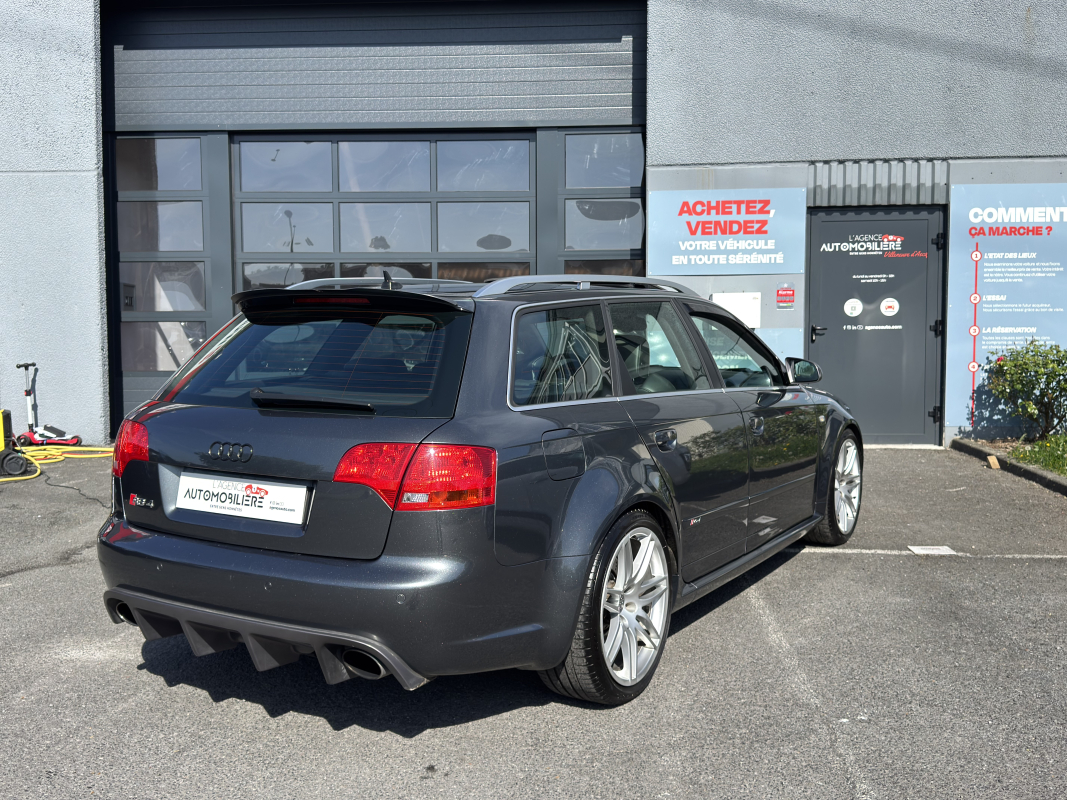 Audi RS4 — 33