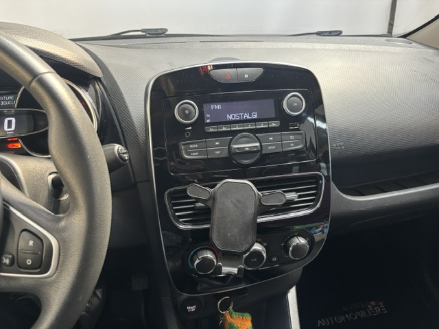 Renault Clio — 23