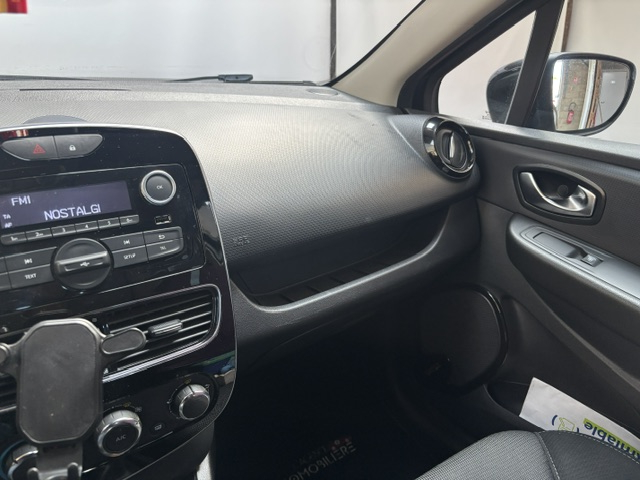 Renault Clio — 24
