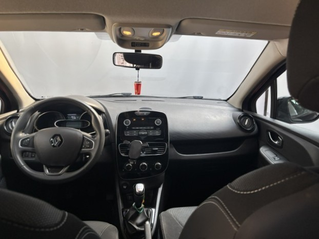 Renault Clio — 14