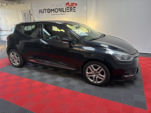 Renault Clio — 30