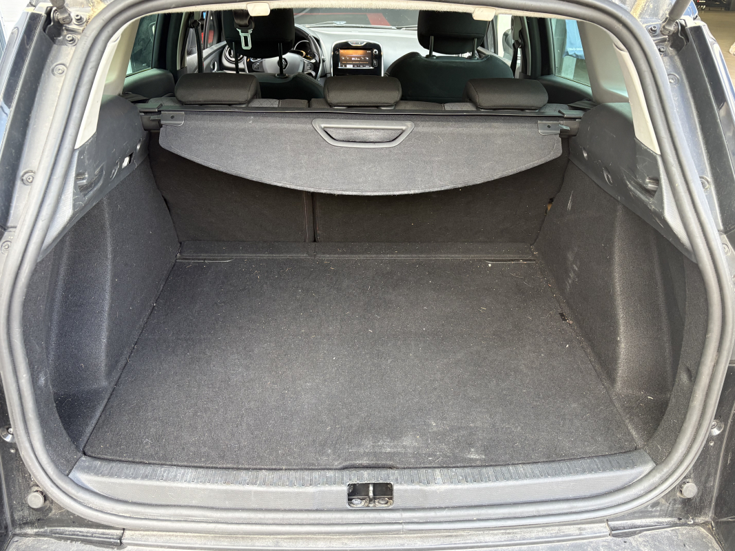 Renault Clio Estate — 7