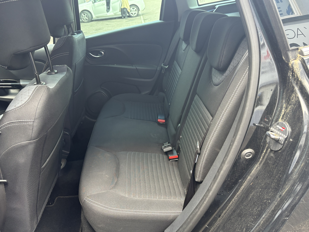 Renault Clio Estate — 6