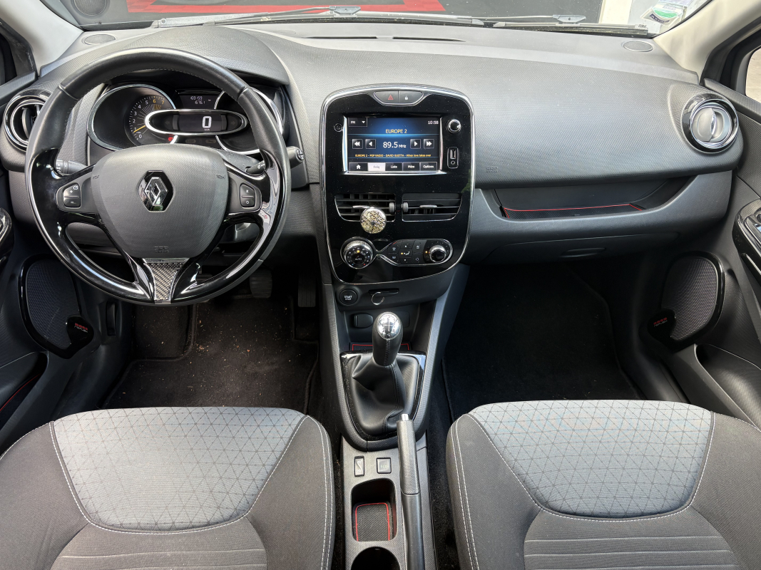 Renault Clio Estate — 9