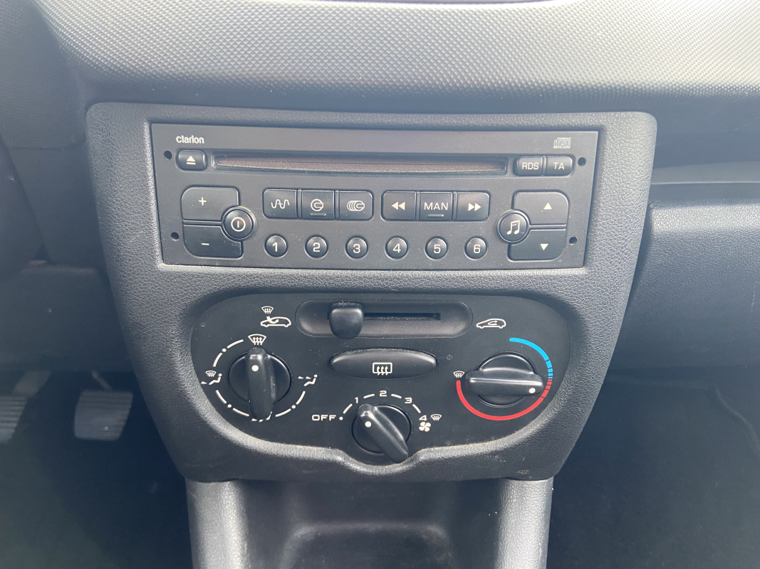 Peugeot 206+ — 21