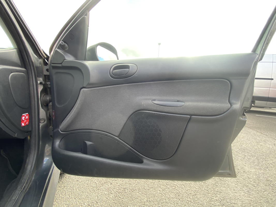 Peugeot 206+ — 23