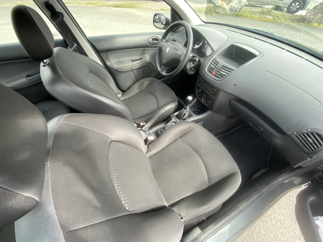Peugeot 206+ — 15