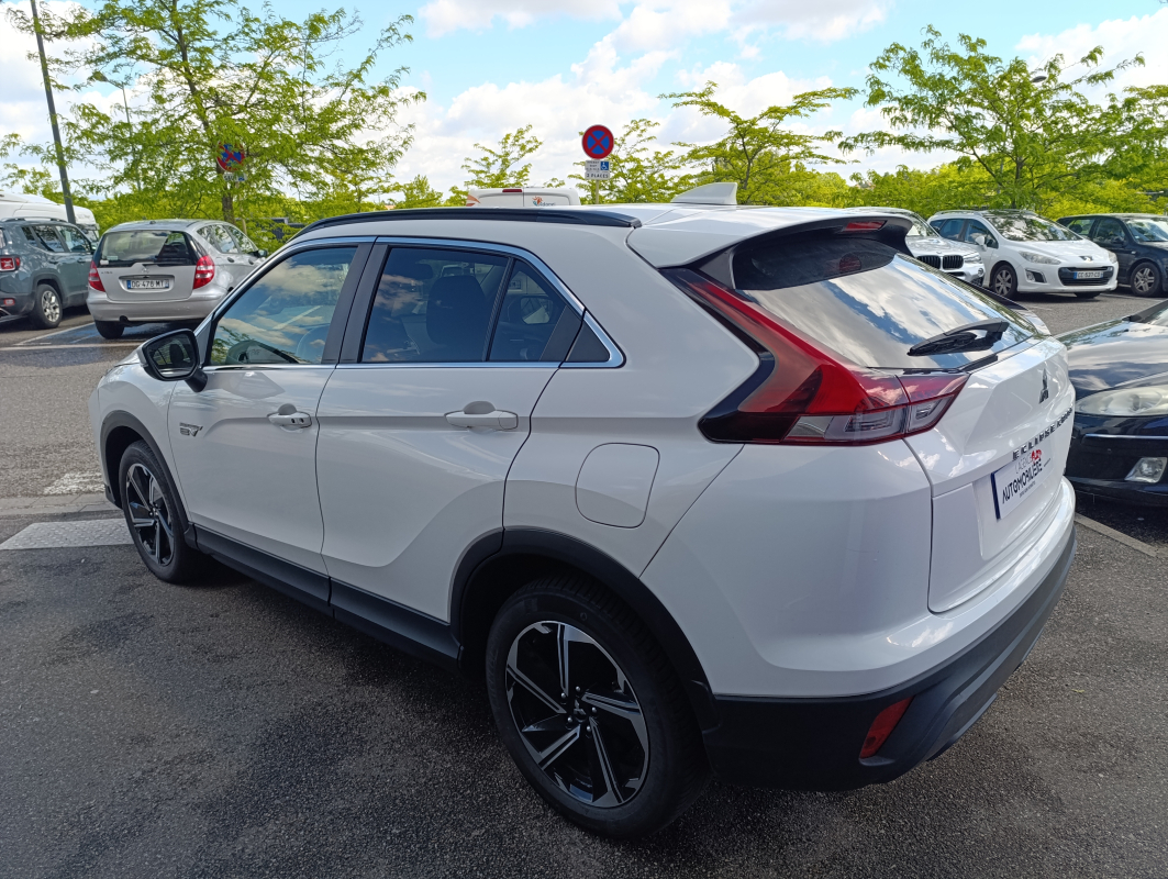 Mitsubishi Eclipse Cross — 6