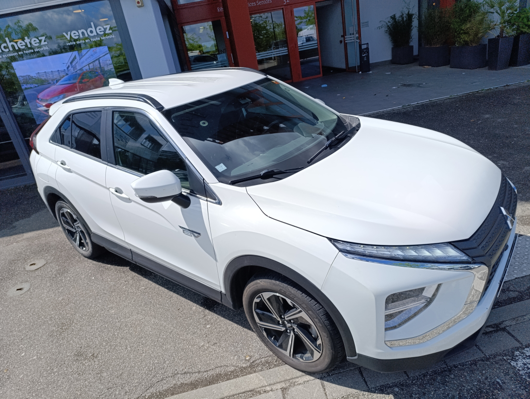 Mitsubishi Eclipse Cross — 10