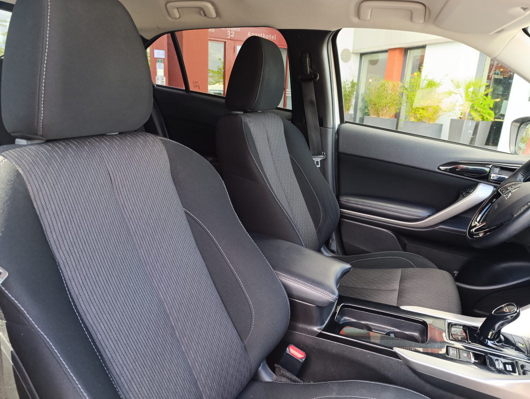 Mitsubishi Eclipse Cross — 12