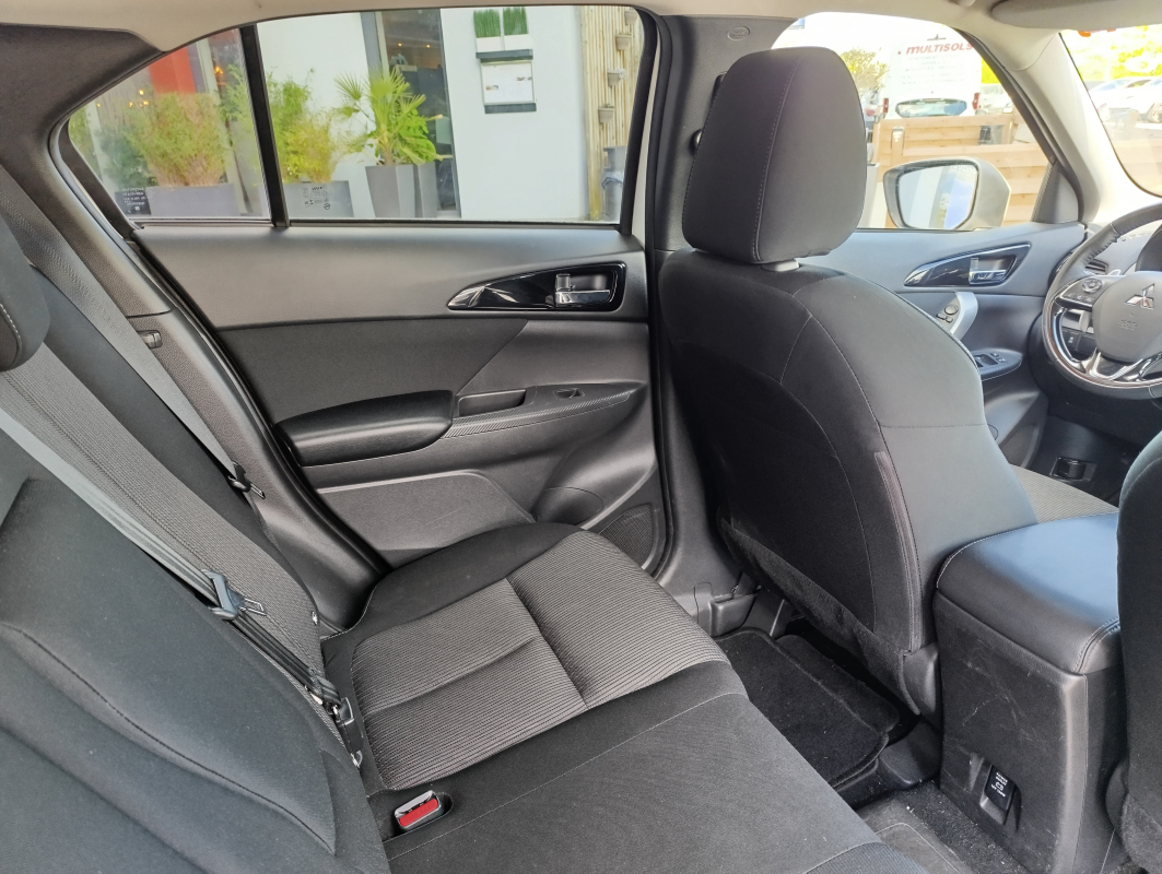 Mitsubishi Eclipse Cross — 14