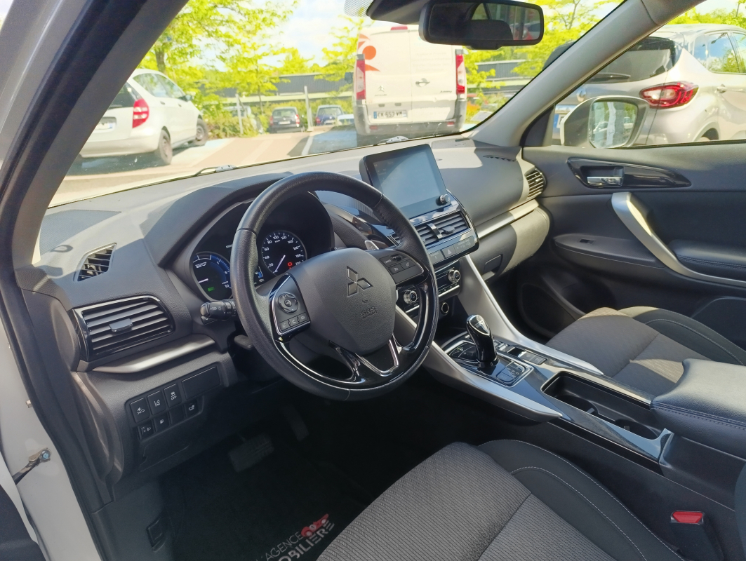 Mitsubishi Eclipse Cross — 13