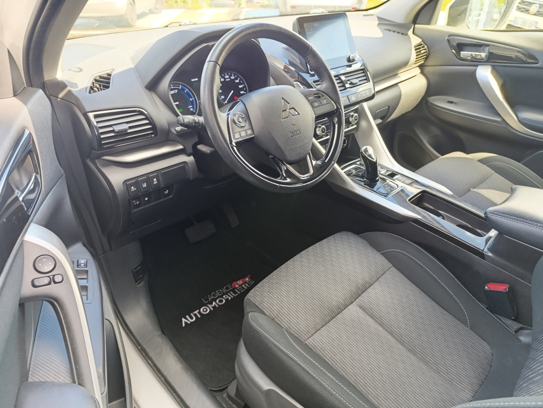 Mitsubishi Eclipse Cross — 24