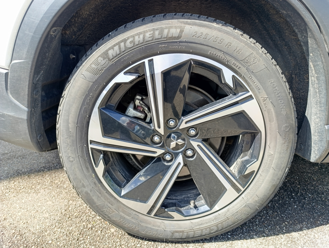 Mitsubishi Eclipse Cross — 28