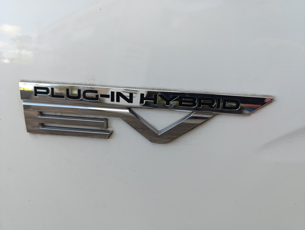 Mitsubishi Eclipse Cross — 33