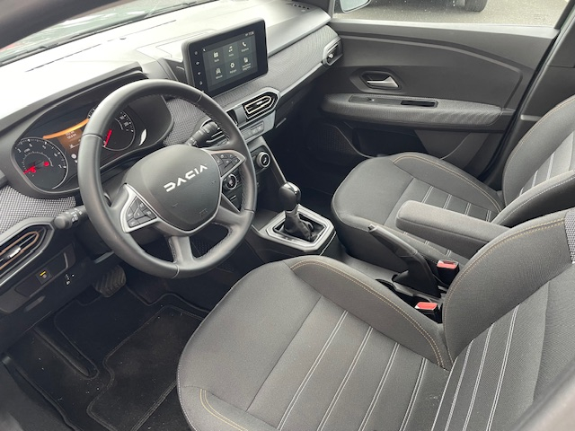 Dacia Sandero — 11