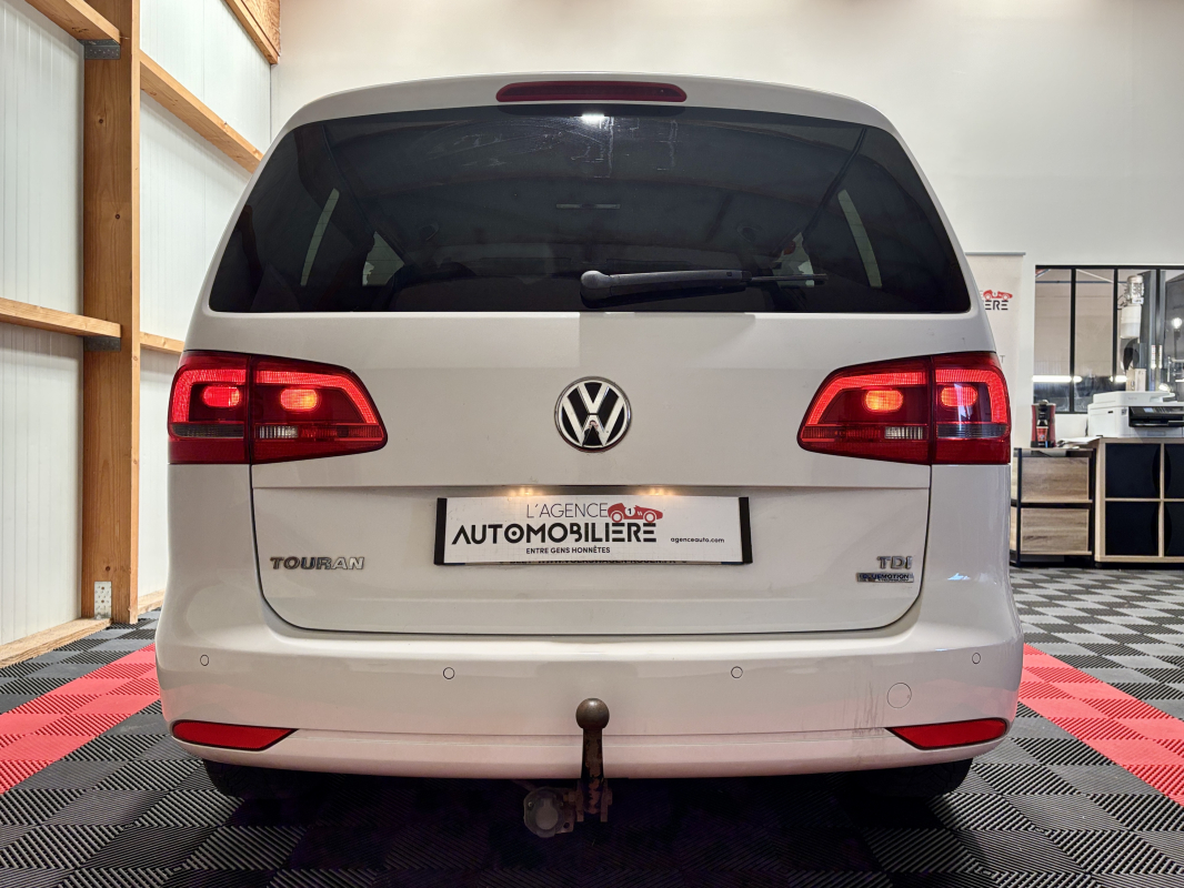 Volkswagen Touran — 6