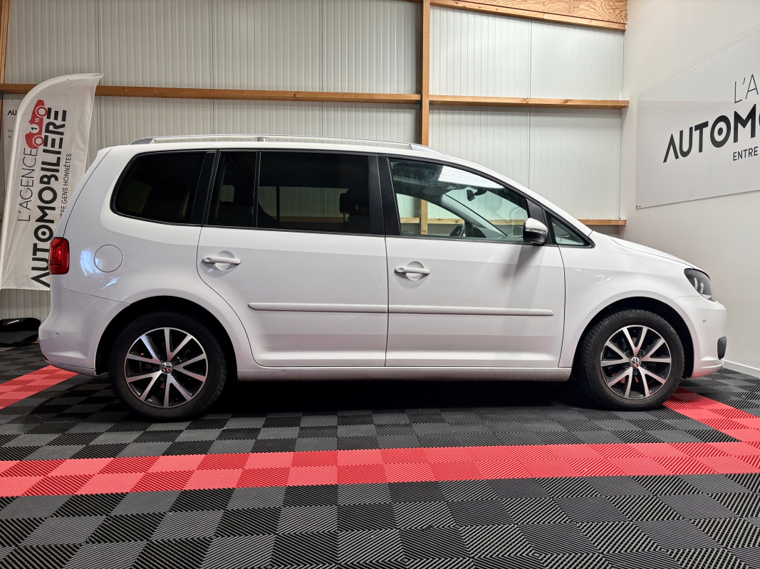 Volkswagen Touran — 4