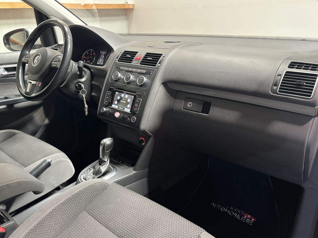 Volkswagen Touran — 13