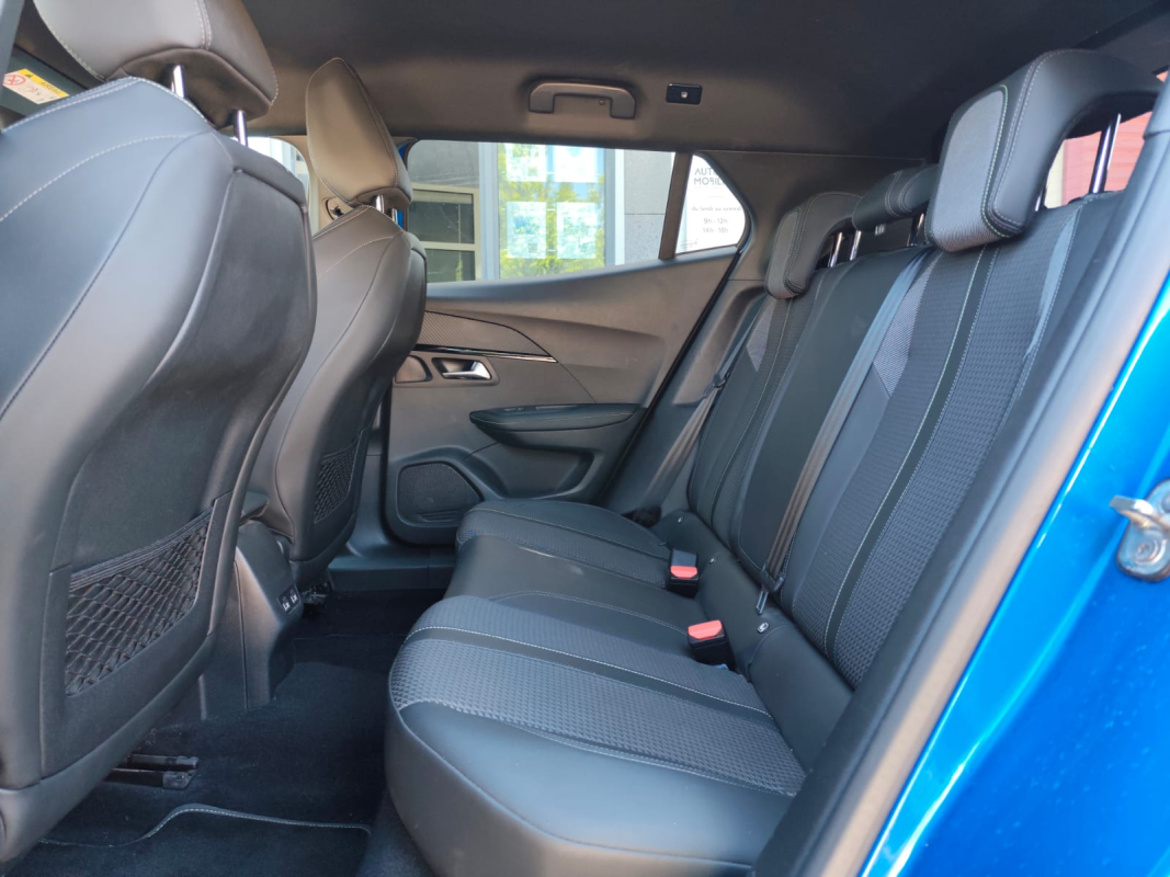Peugeot 2008 — 25