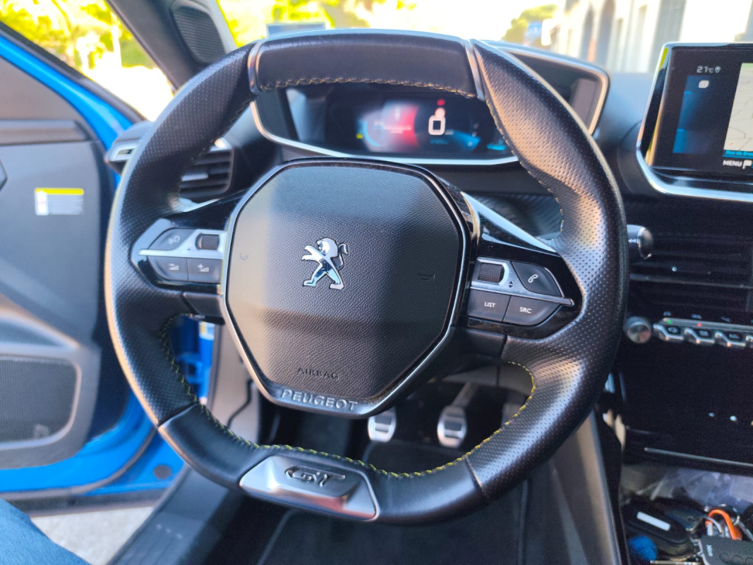 Peugeot 2008 — 13