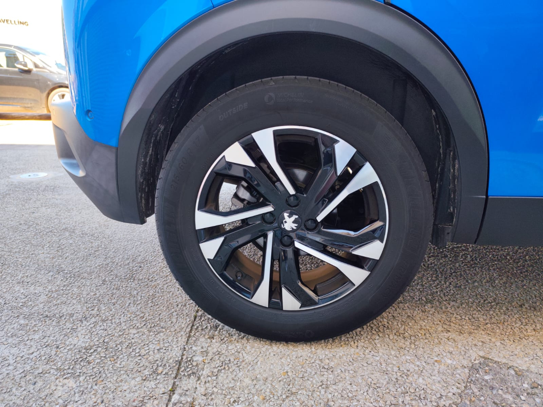 Peugeot 2008 — 27