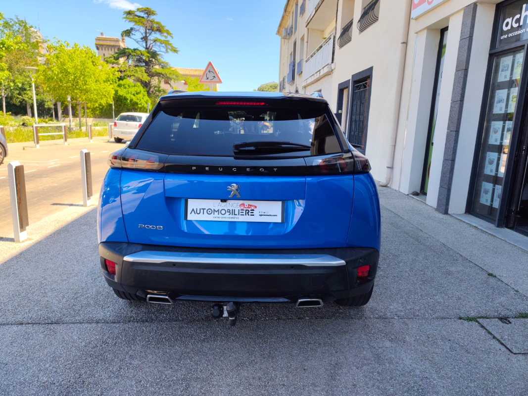 Peugeot 2008 — 4