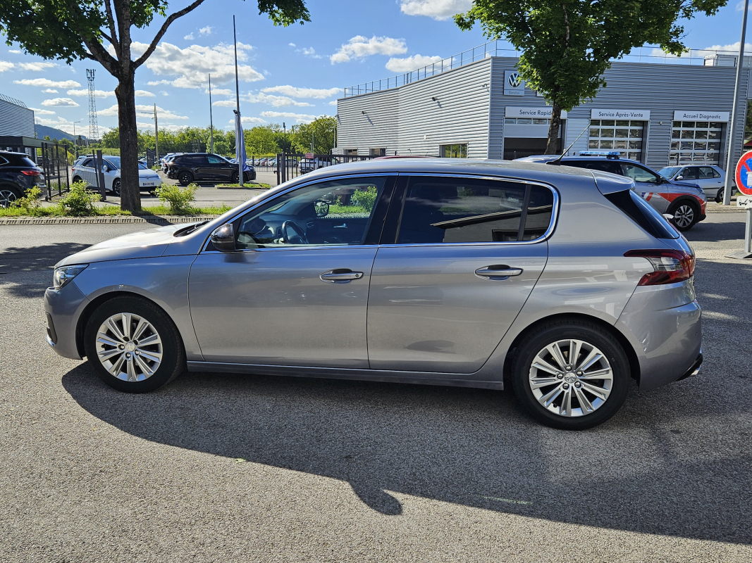 Peugeot 308 — 6