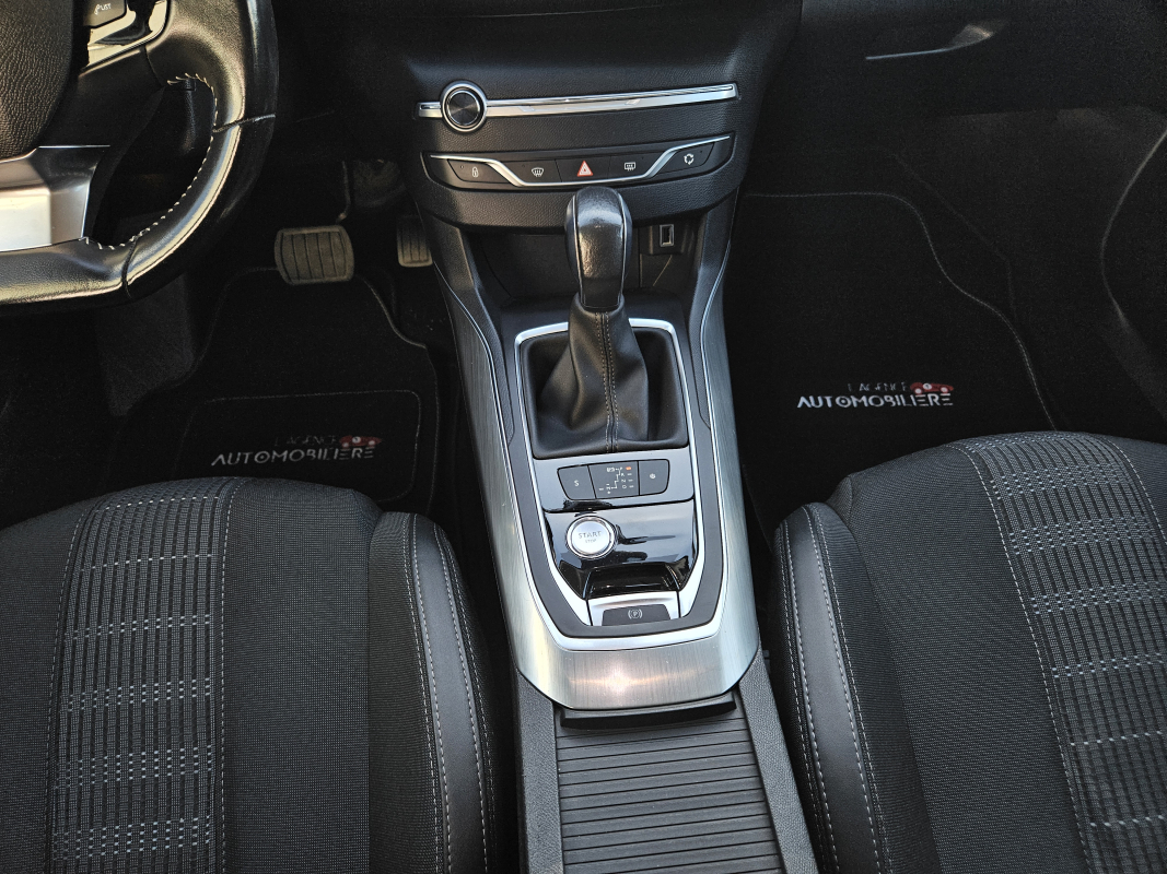 Peugeot 308 — 16