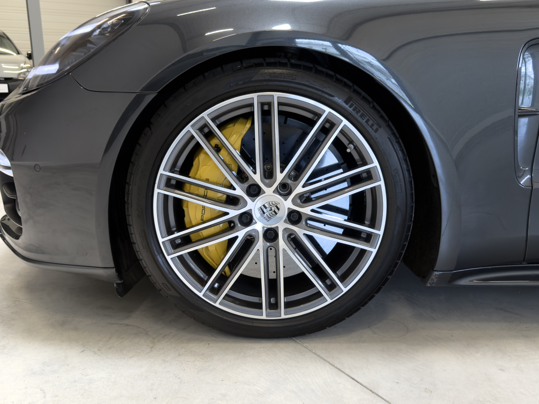 Porsche Panamera — 7