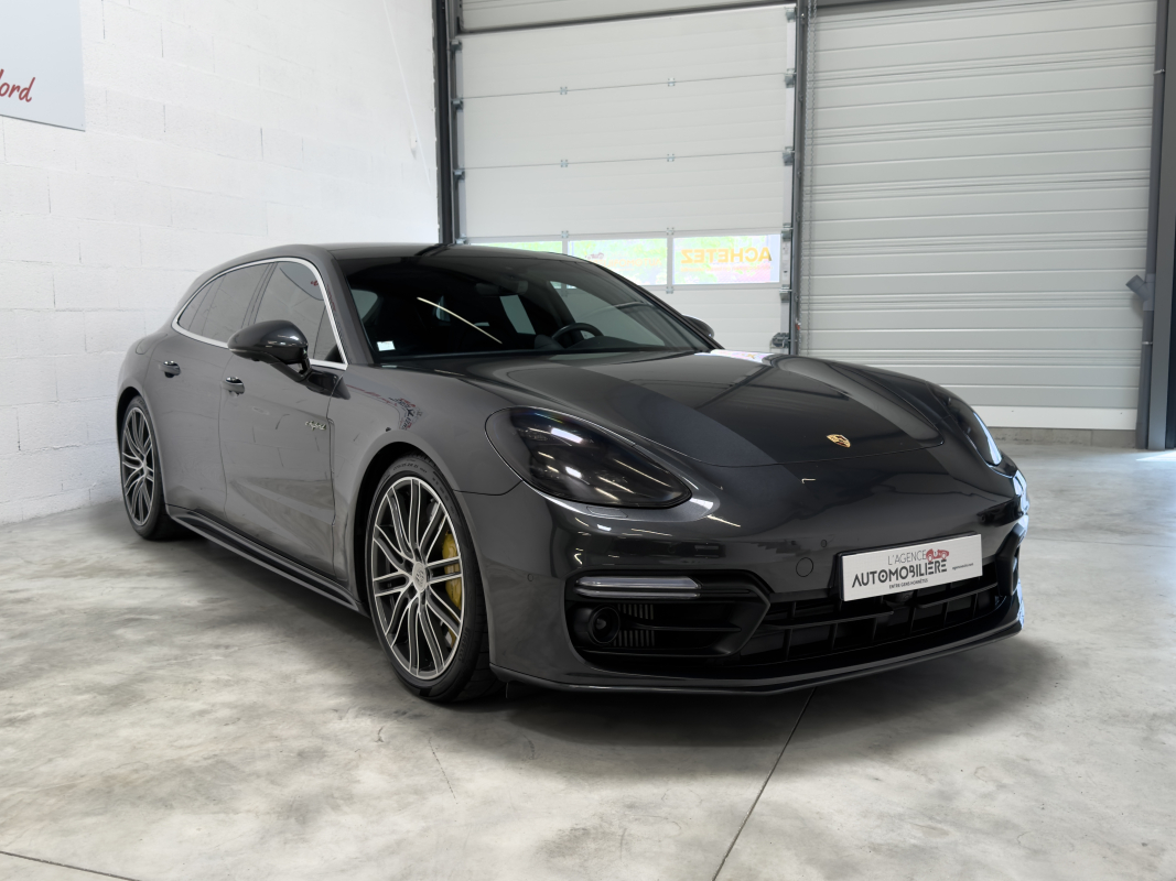 Porsche Panamera — 3