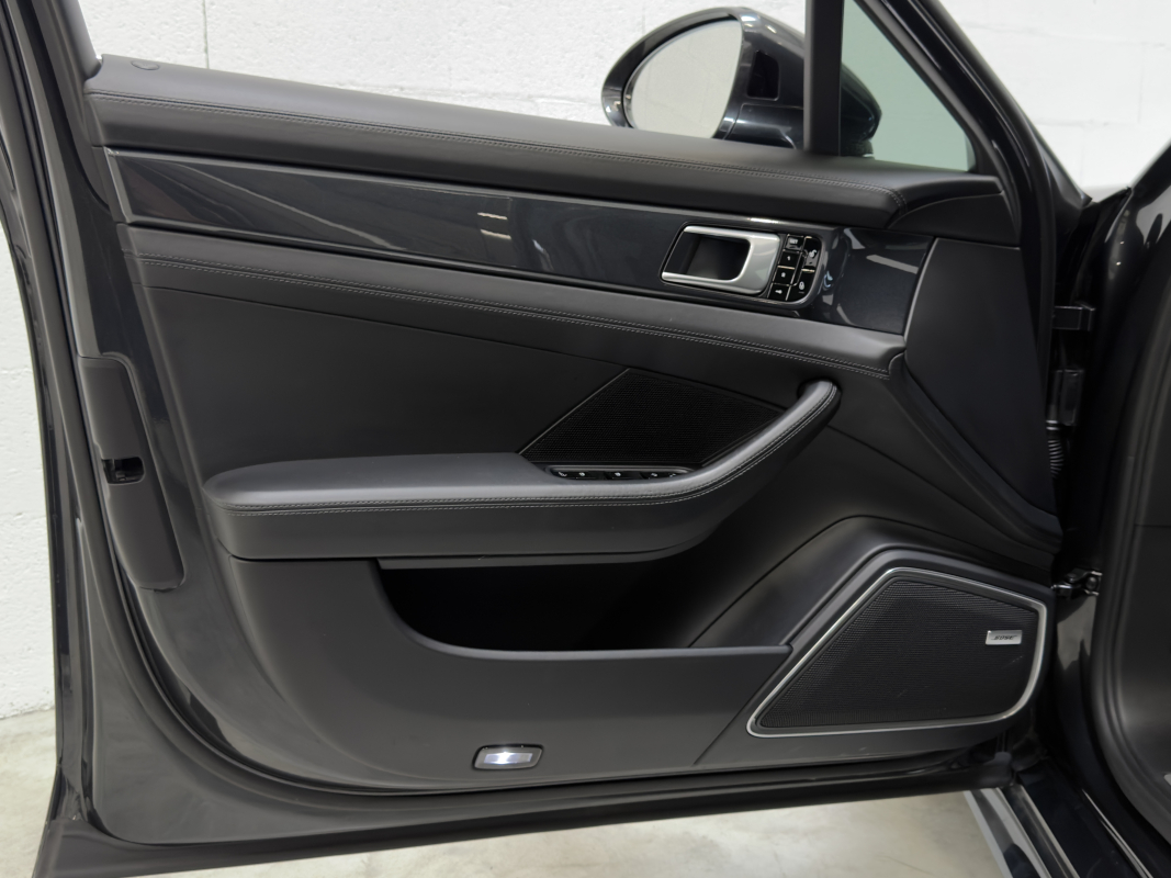 Porsche Panamera — 30