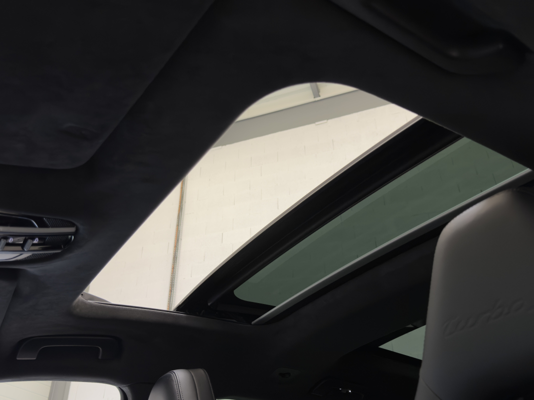 Porsche Panamera — 15