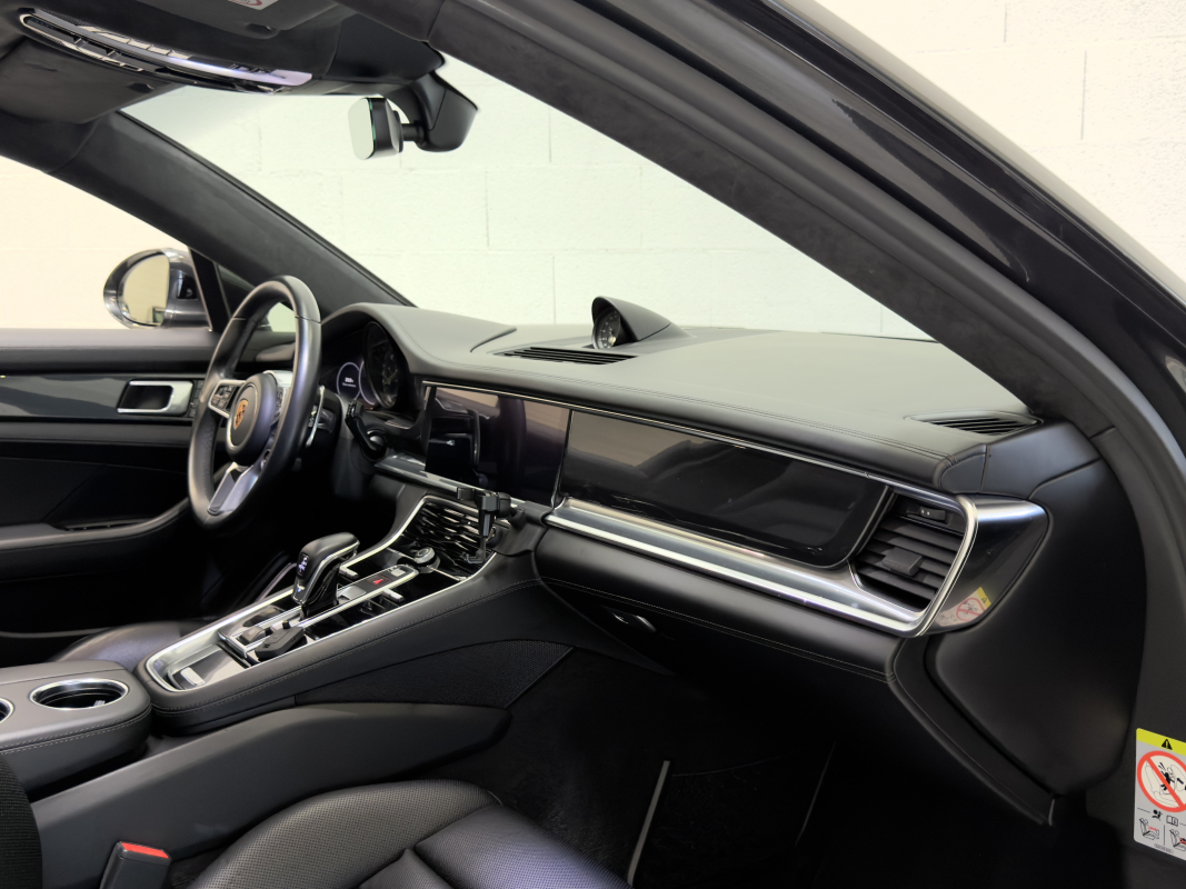 Porsche Panamera — 16