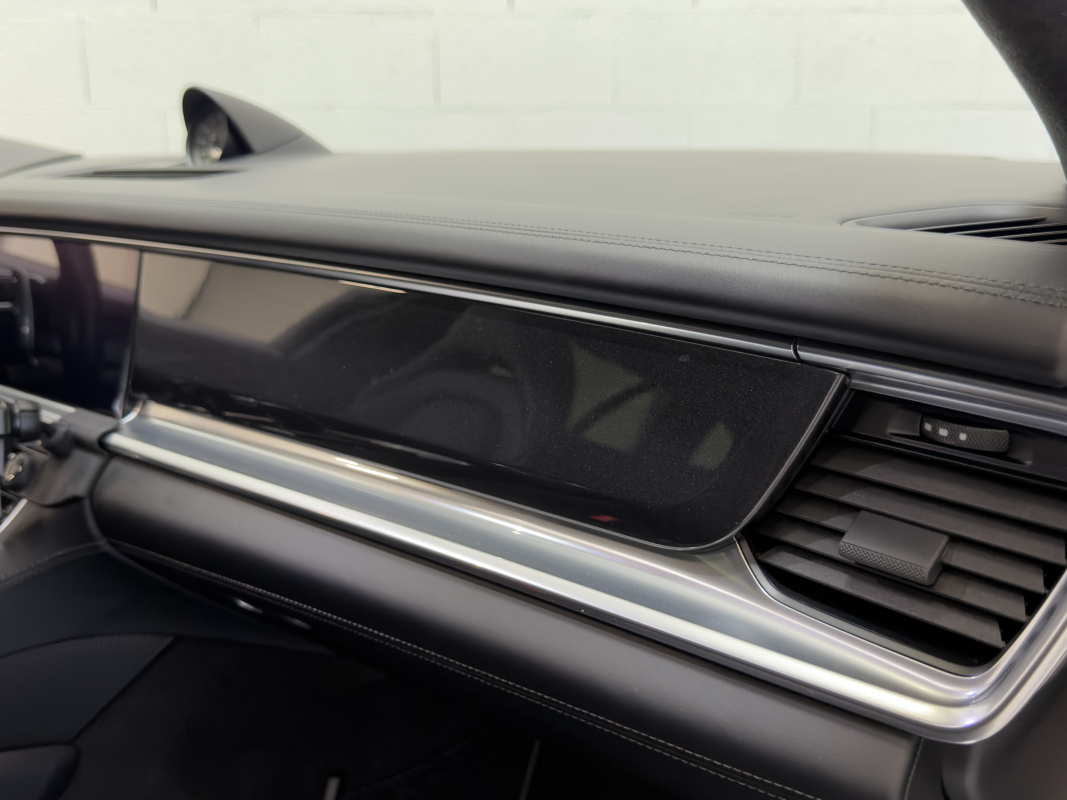 Porsche Panamera — 17