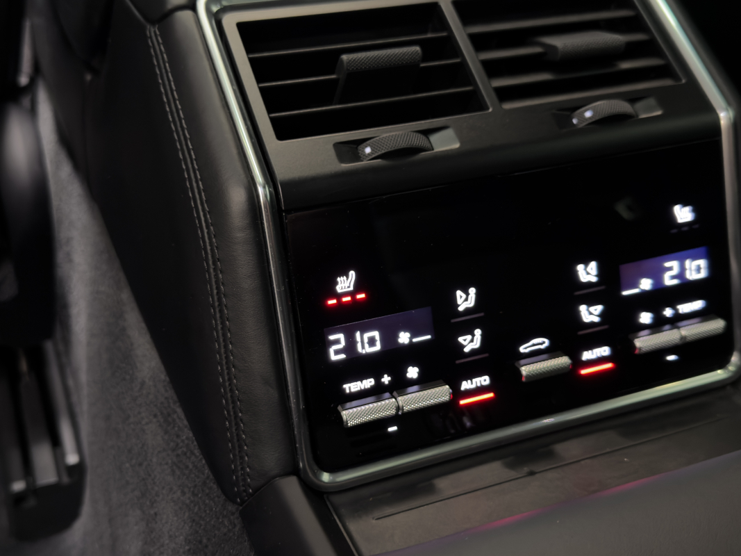 Porsche Panamera — 29