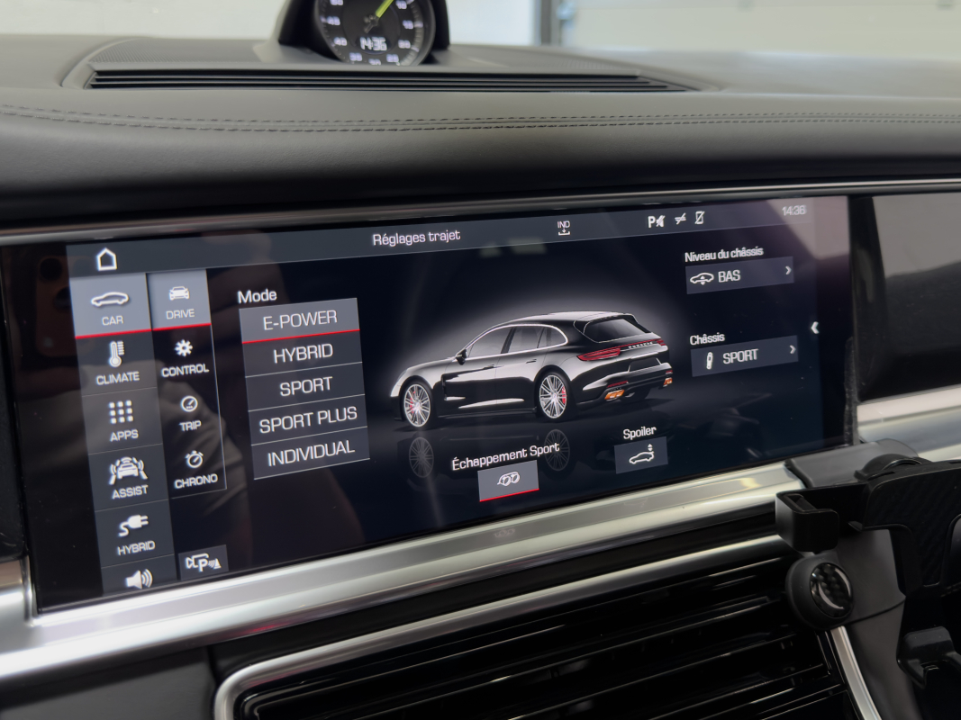 Porsche Panamera — 25