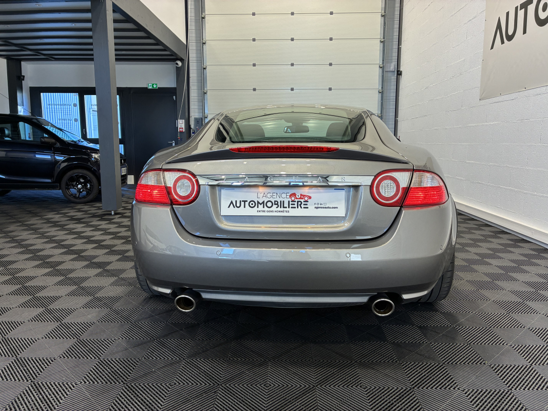 Jaguar XK — 6