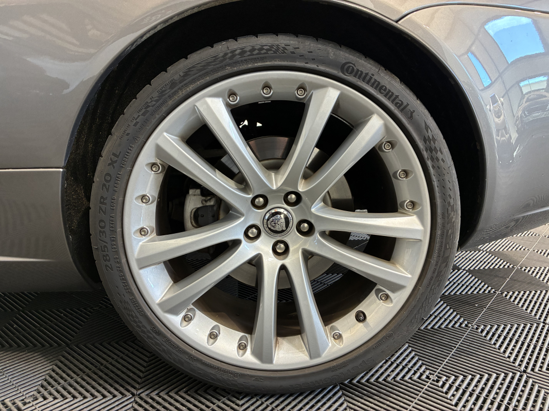 Jaguar XK — 28